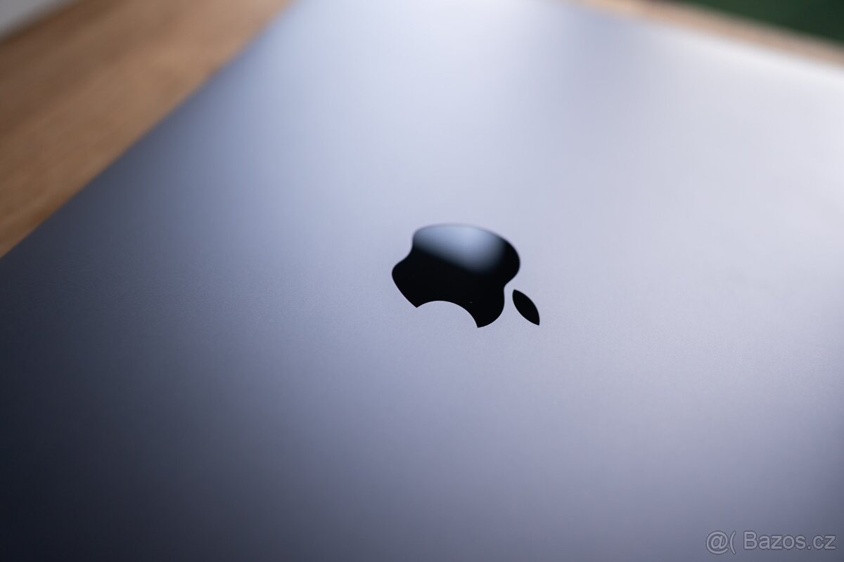 MacBook Pro 13" M1 2020 8 GB SSD 512 GB TOP STAV - 15