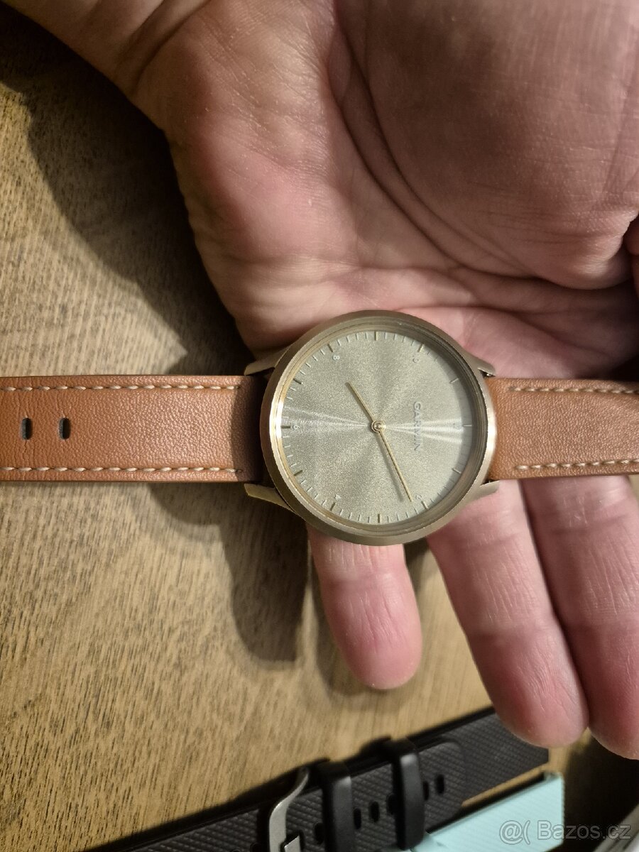 Garmin VIVOMOVE premium gold - 15