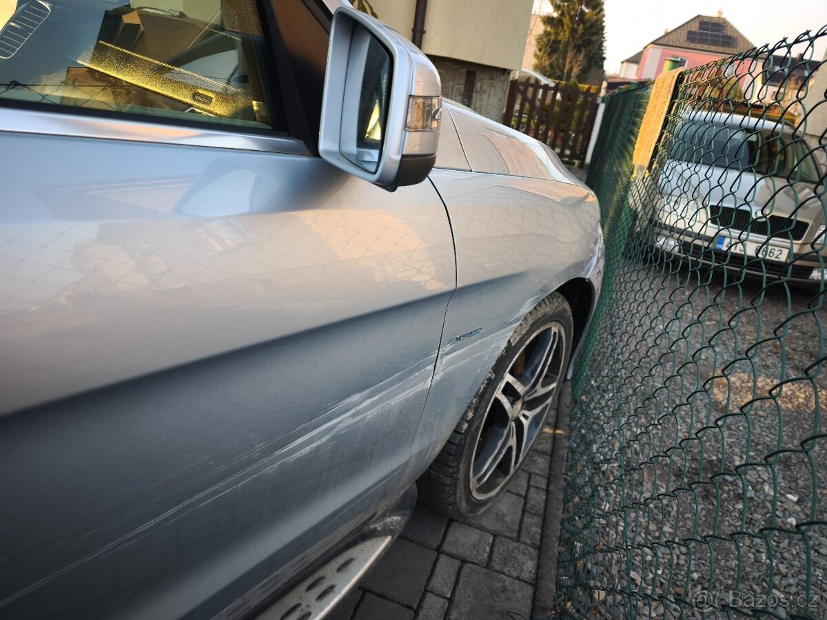 havarovaný Mercedes Benz GLE 500 e - 15