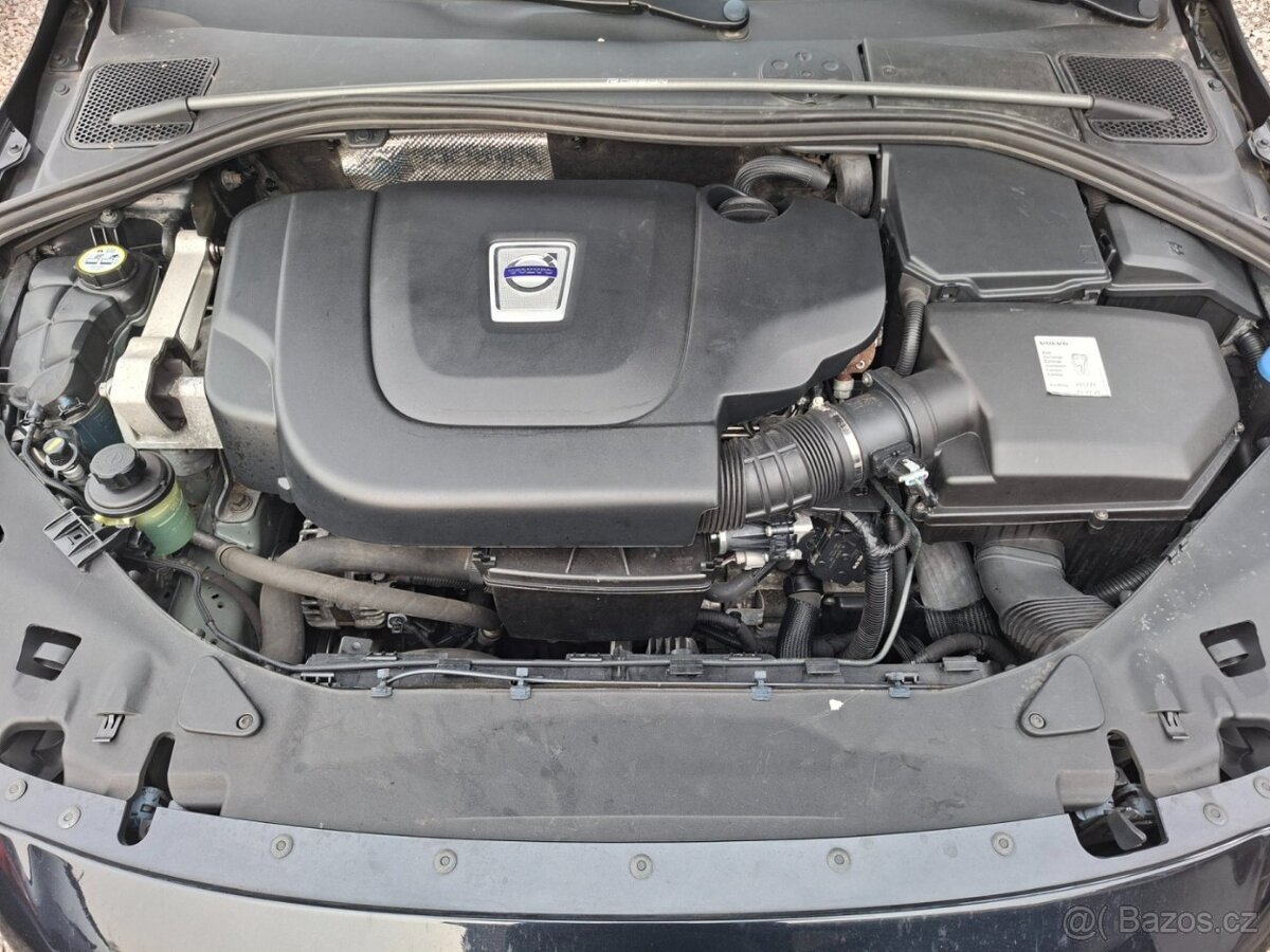 VOLVO V60 2.0D4 120kW R-DESIGN - 15