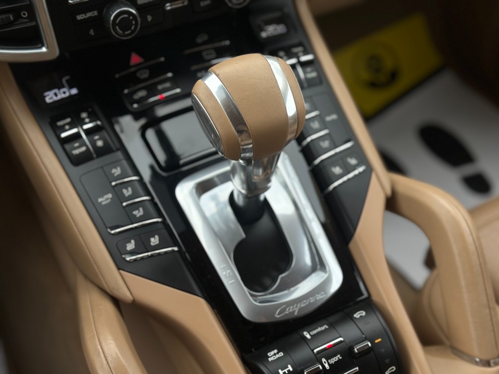 Porsche Cayenne 2016 - 15