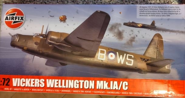 Modelářská chemie,barvy, pomůcky, modely - 15