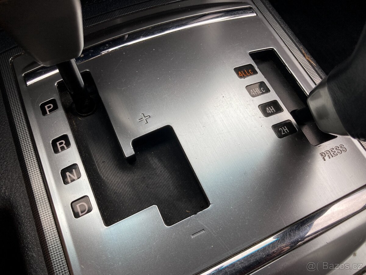 Mitsubishi Pajero 3,2 DID - NIŽŠÍ CENA - 15