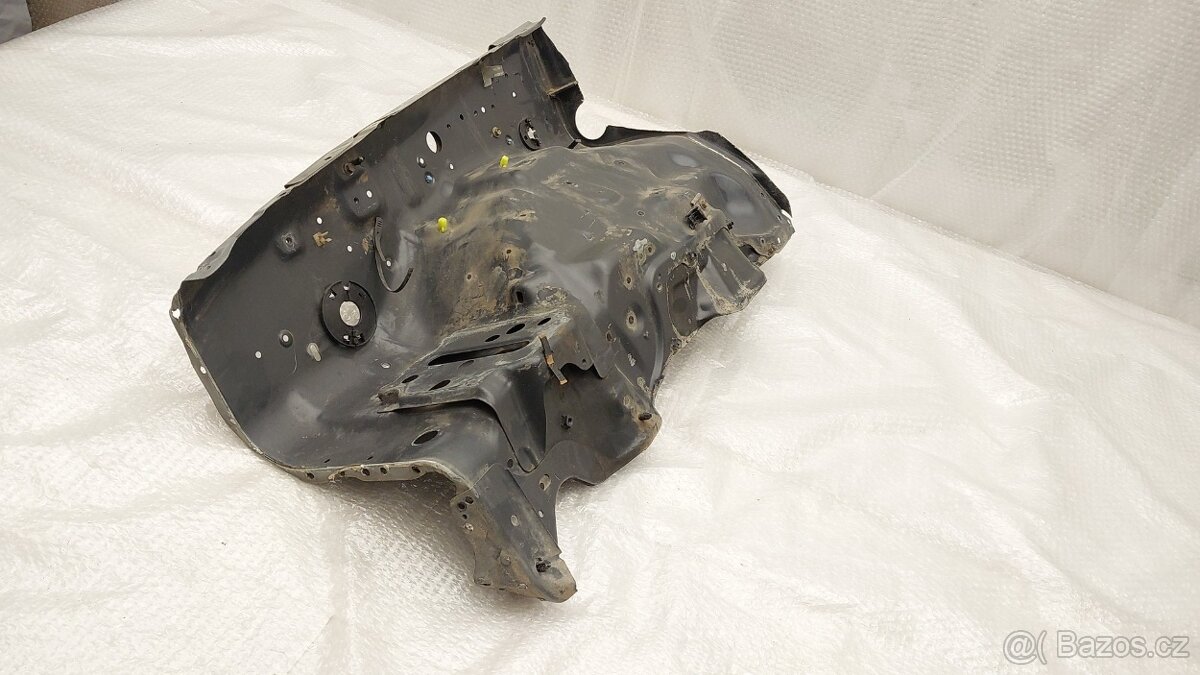 Toyota 4Runner II – Čelo přední, podběhy ocelové - 15