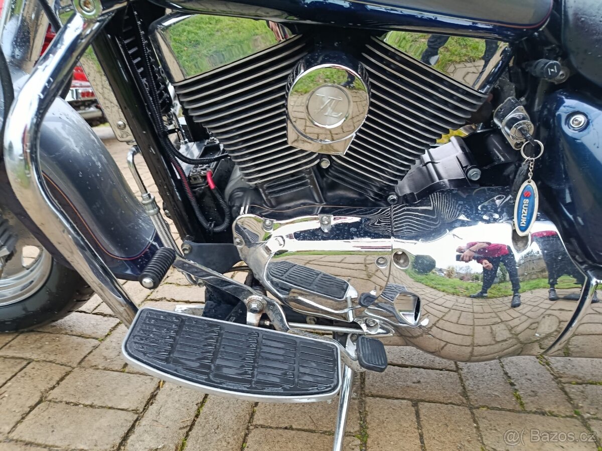 Suzuki VL1500 Intruder - 15