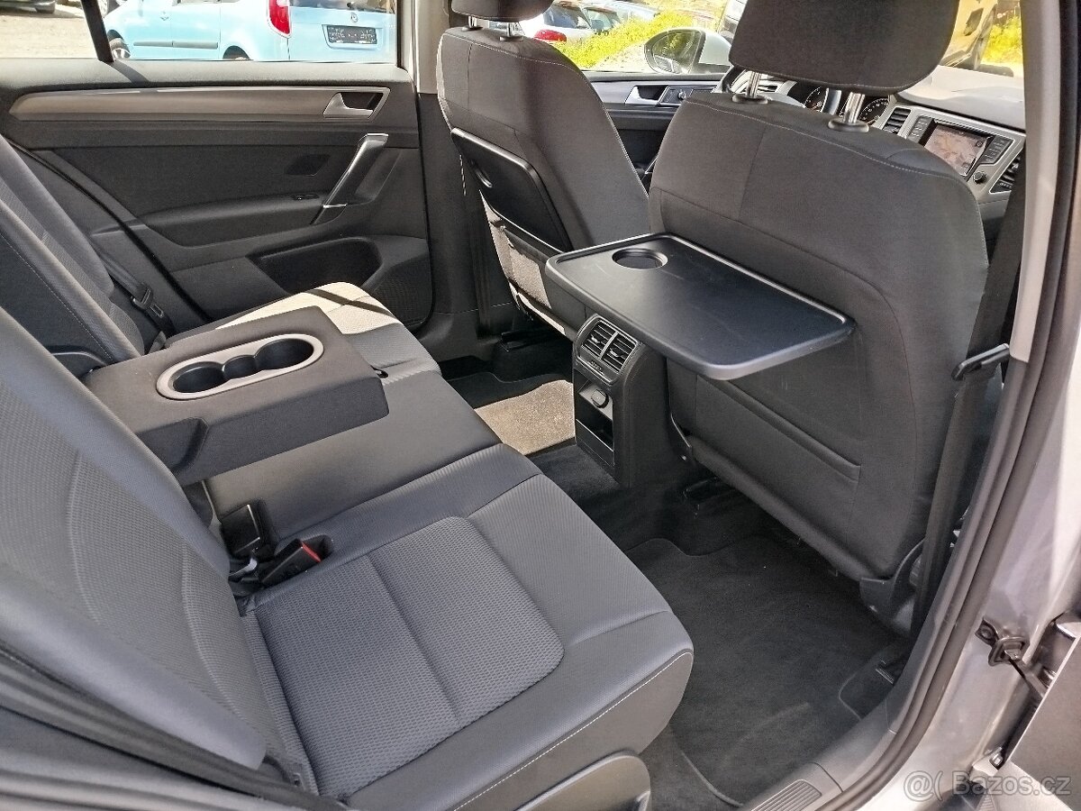 VW Golf SPORTSVAN 2.0 TDi 110kW, r.v.7/2014,najeto 114.984km - 15