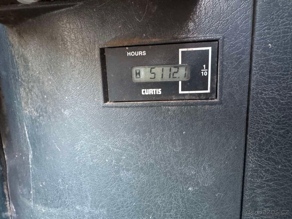 Pásový bagr Hyundai ROBEX 80CR-9A - 15