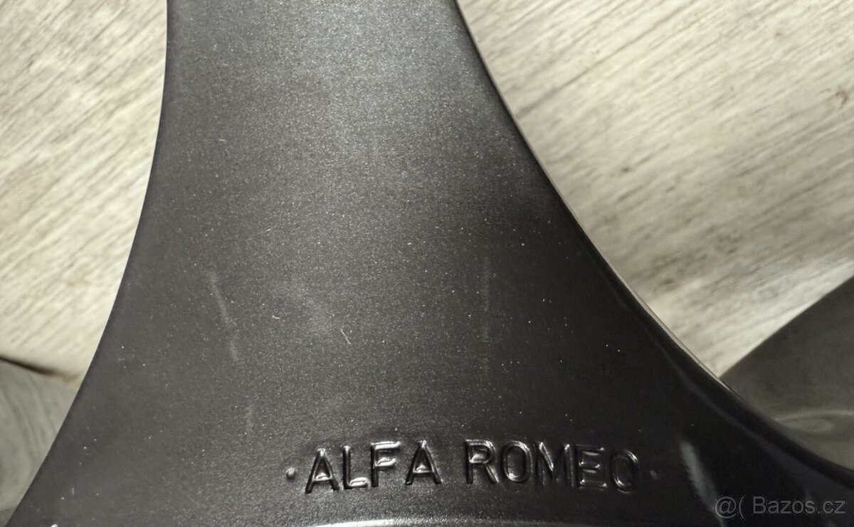 R20 NEJETÁ KOLA ALFA ROMEO STELVIO QUADRIFOGLIO - 15