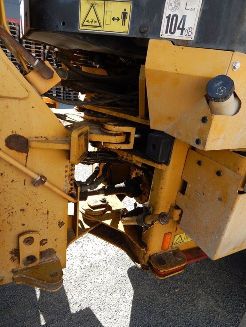 Kolový nakladač CAT 924G - 15