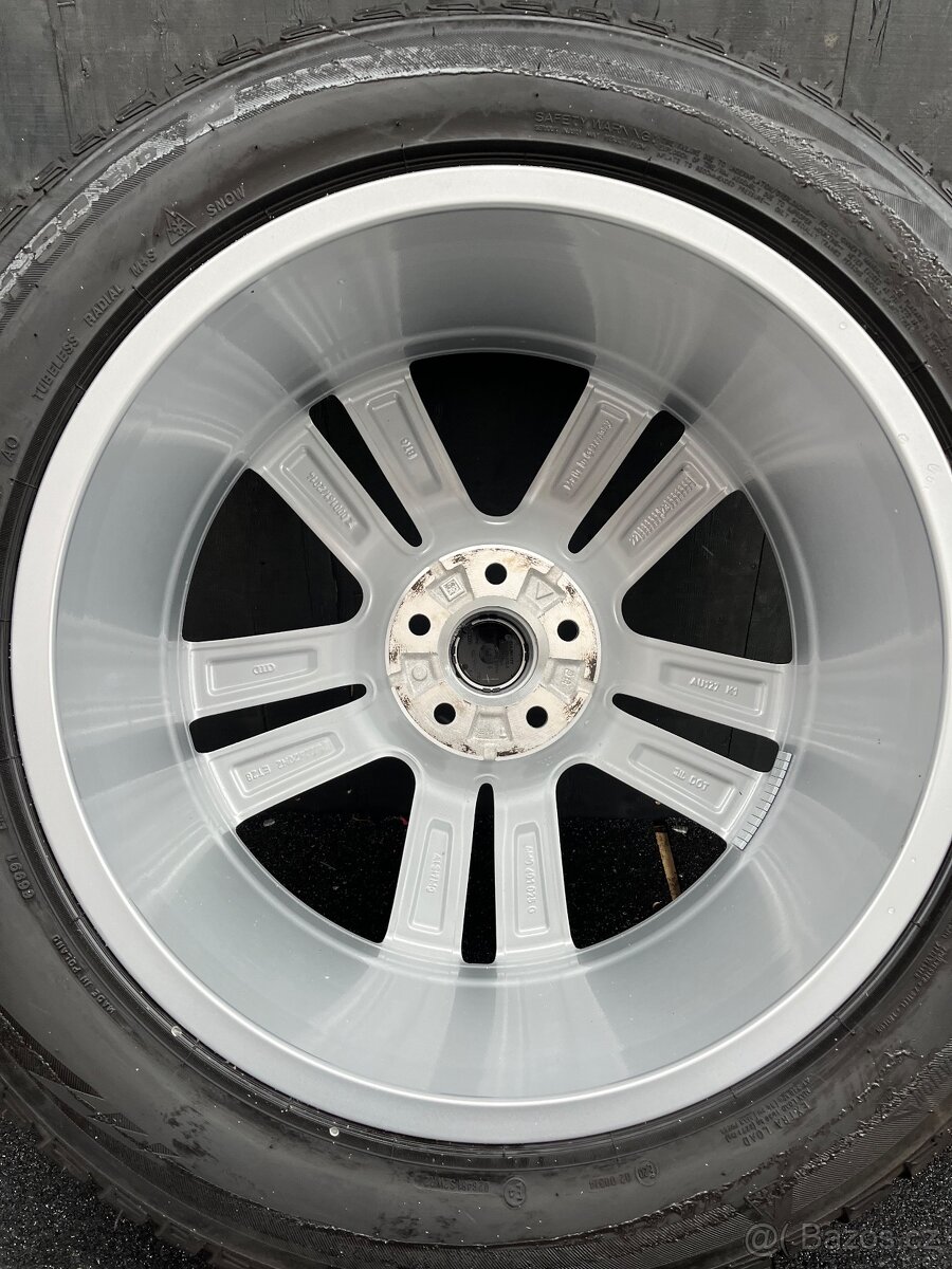 Orig. Audi Q7 Zimní Bridgestone 255/50/20 - 15