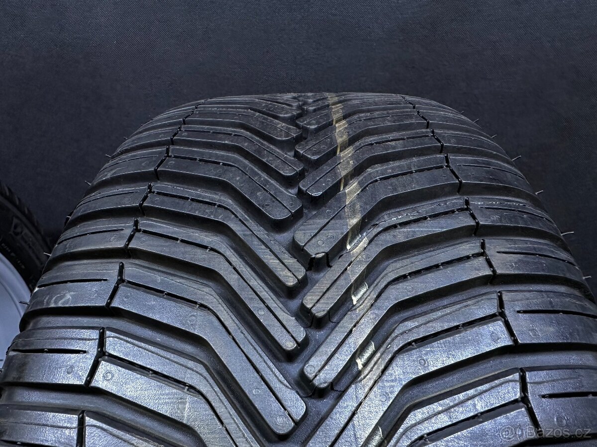 VW T-Roc T-Cross Zimní alu kola 255/55 R17 Michelin Cross - 15