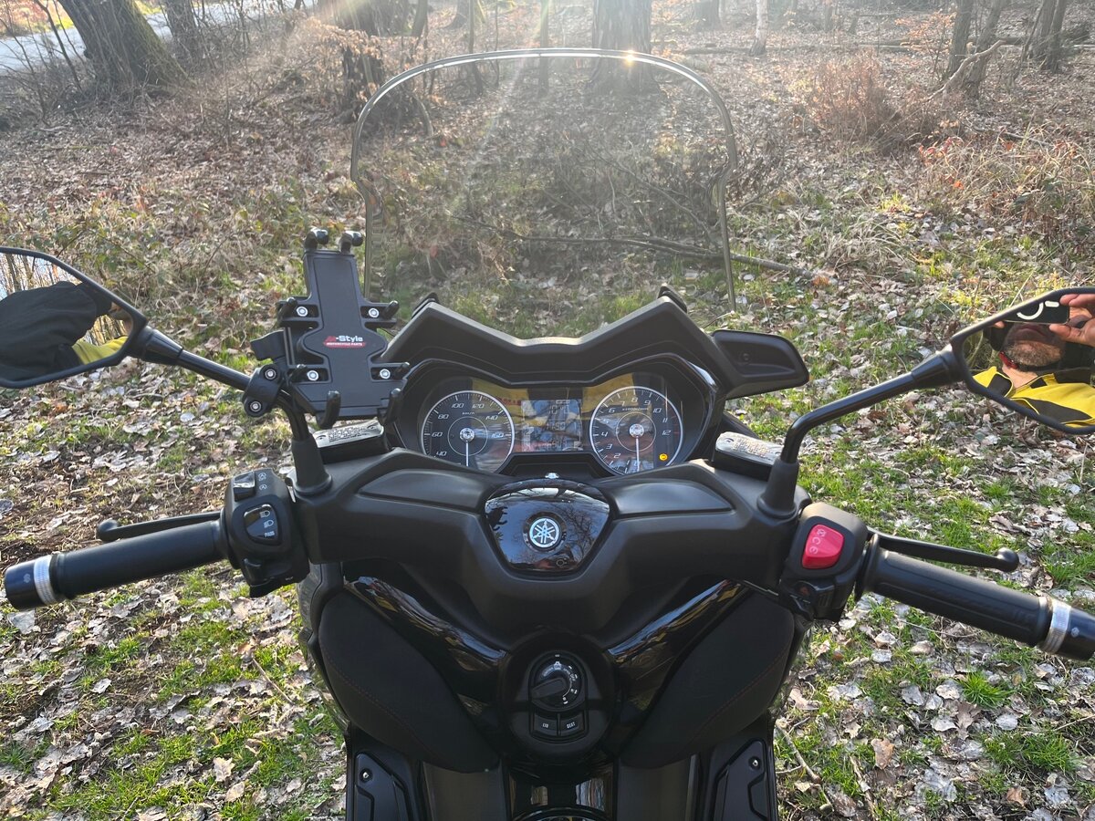 Yamaha Xmax 125 - Techmax r.v.2021 9kw - 15
