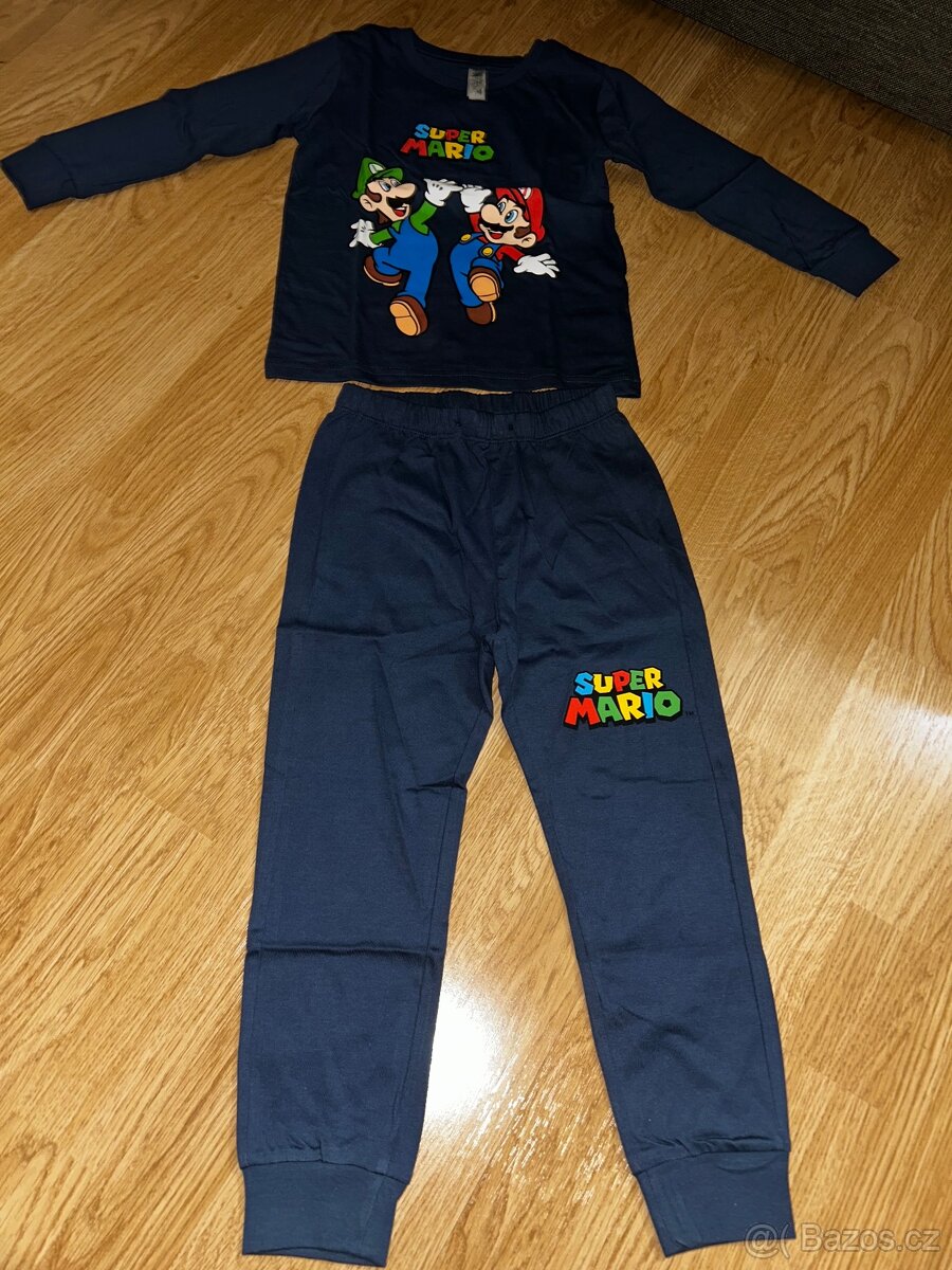 Úplně nové Lindex - 15