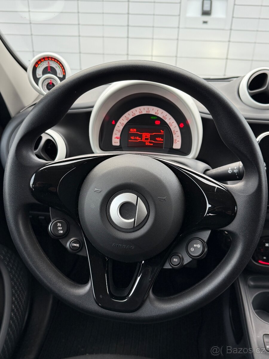 SMART FORFOUR EQ ELEKTRO 2019 - 15