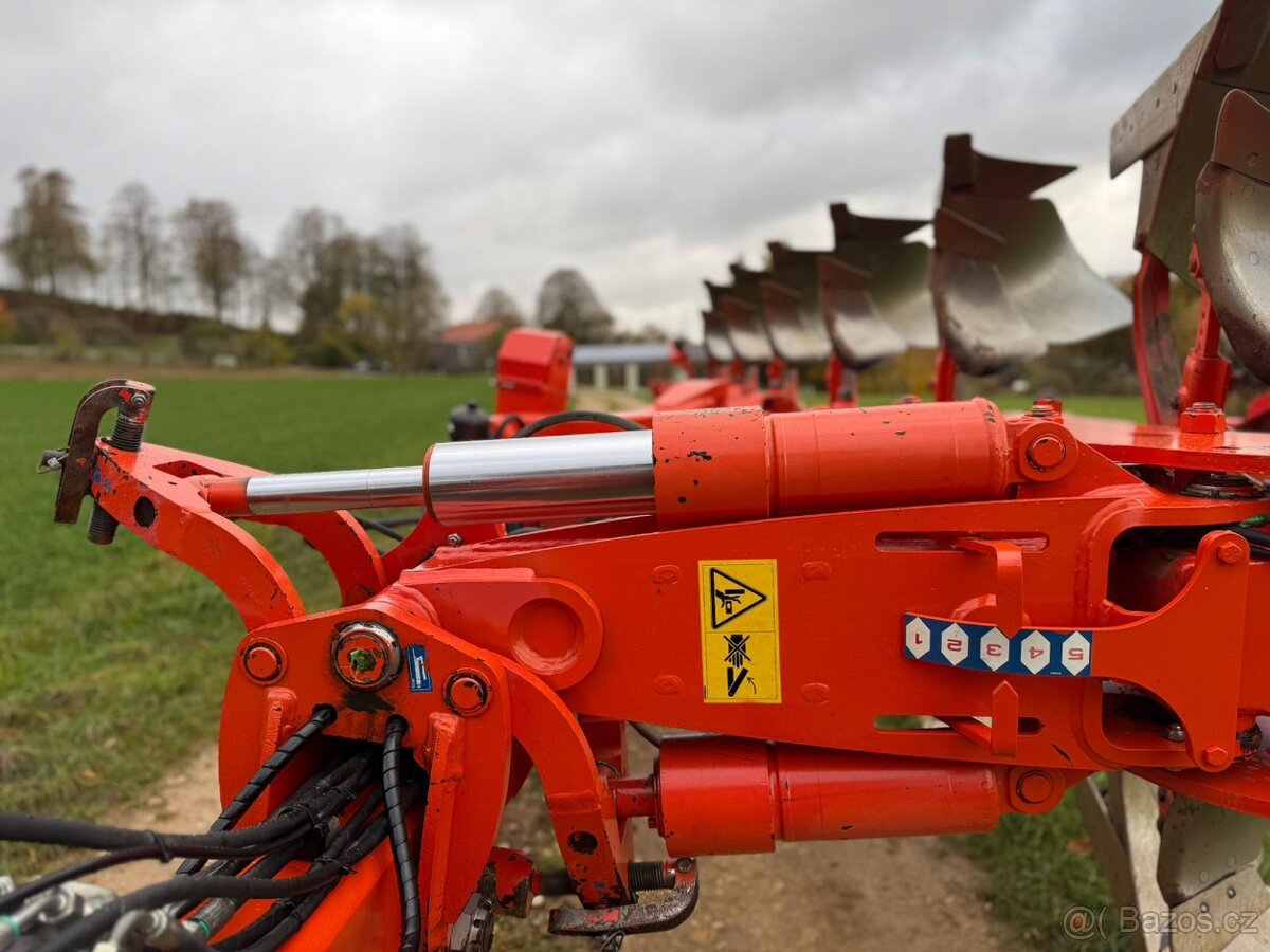 pluh Kuhn Vari Leader hydraulicky jištěný - 15