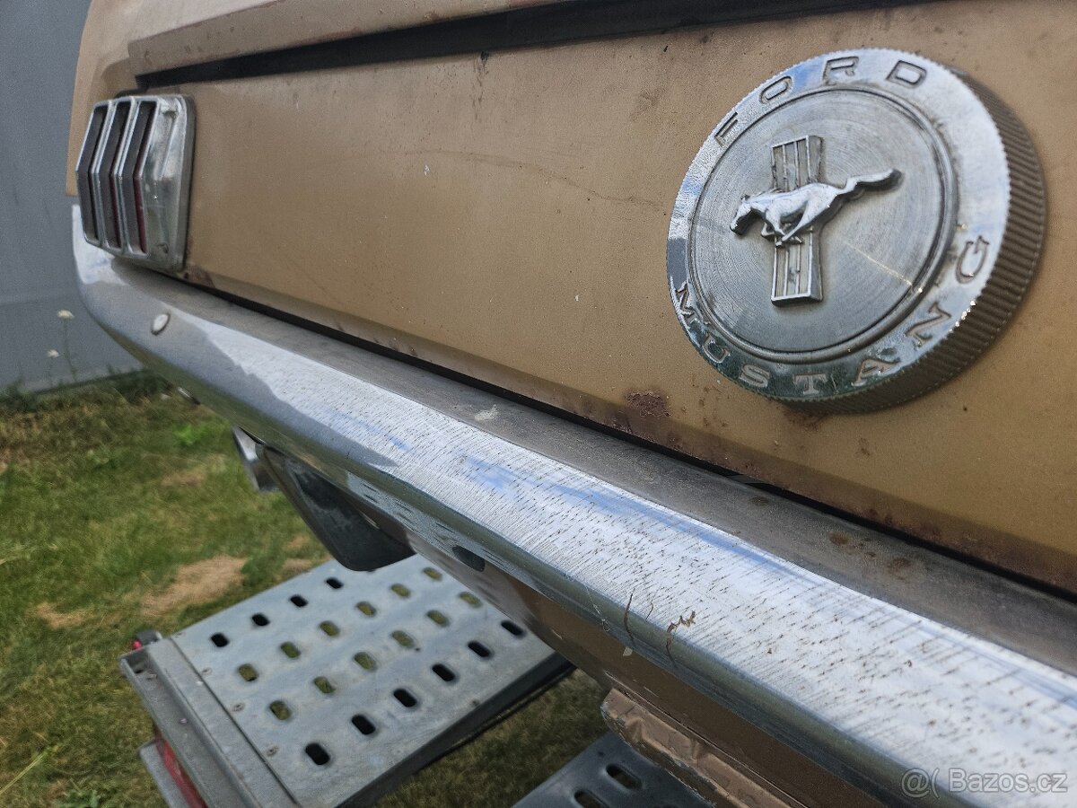 Ford Mustang V8 Cabriolet - 15