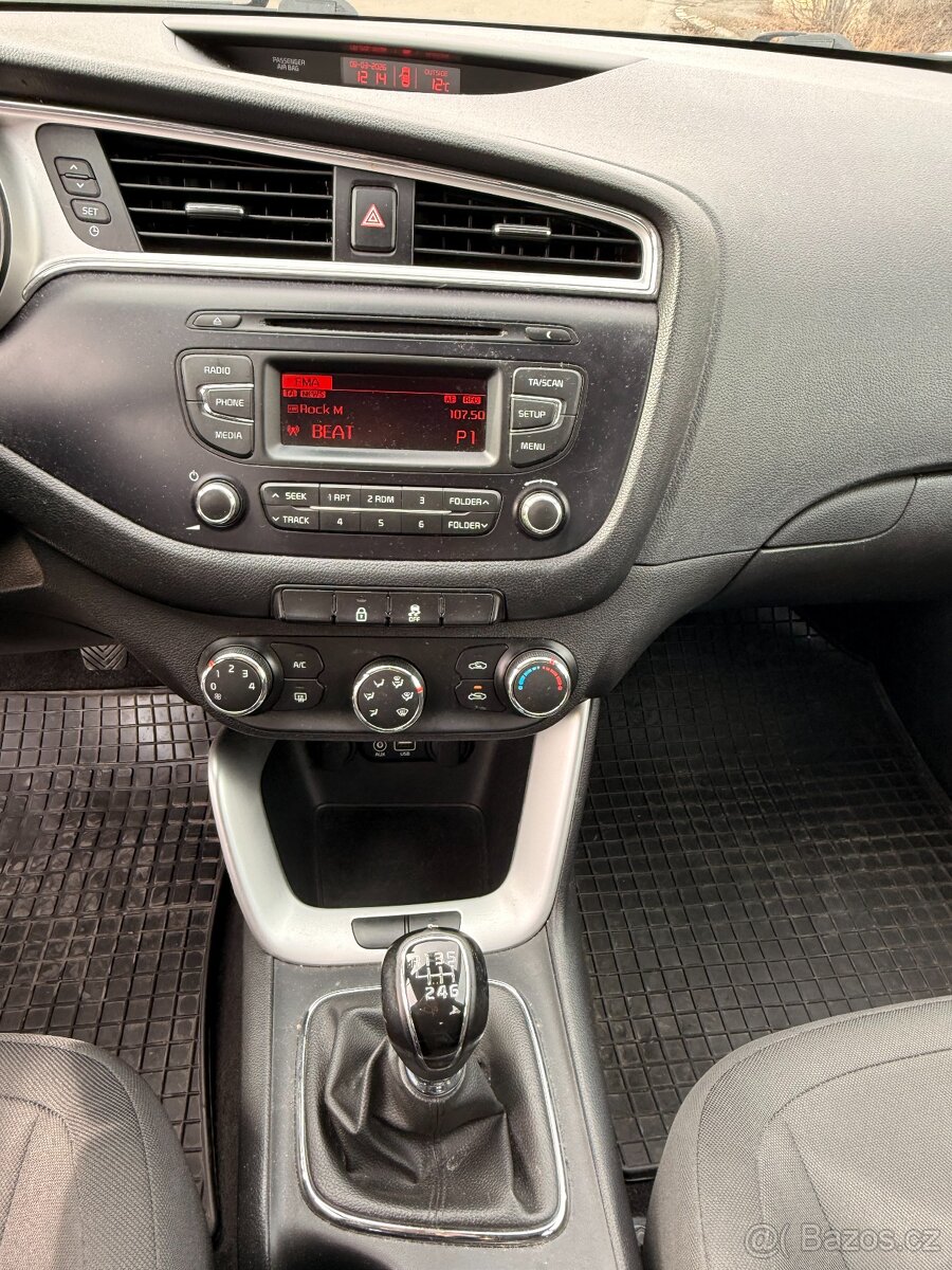 Kia Cee´d, 1.4 CRDi Comfort Plus - 15