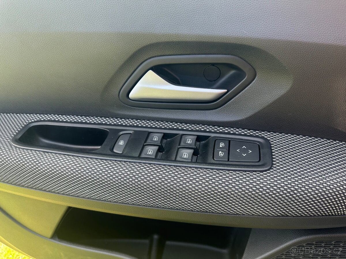 Dacia sandero 1.0 67kw - 15
