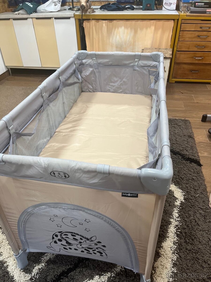 Cestovní postýlka - 15