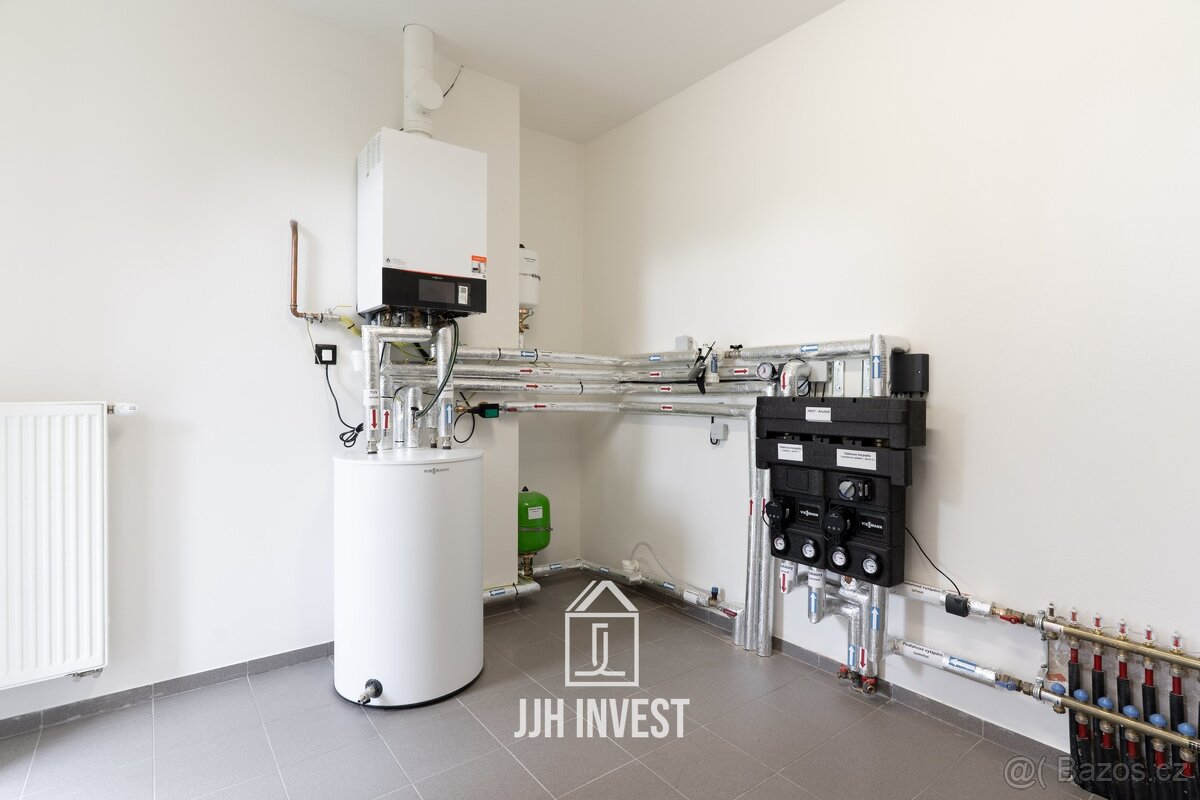 Prodej rodinného domu 4+kk, 190 m², pozemek 920 m² - 15