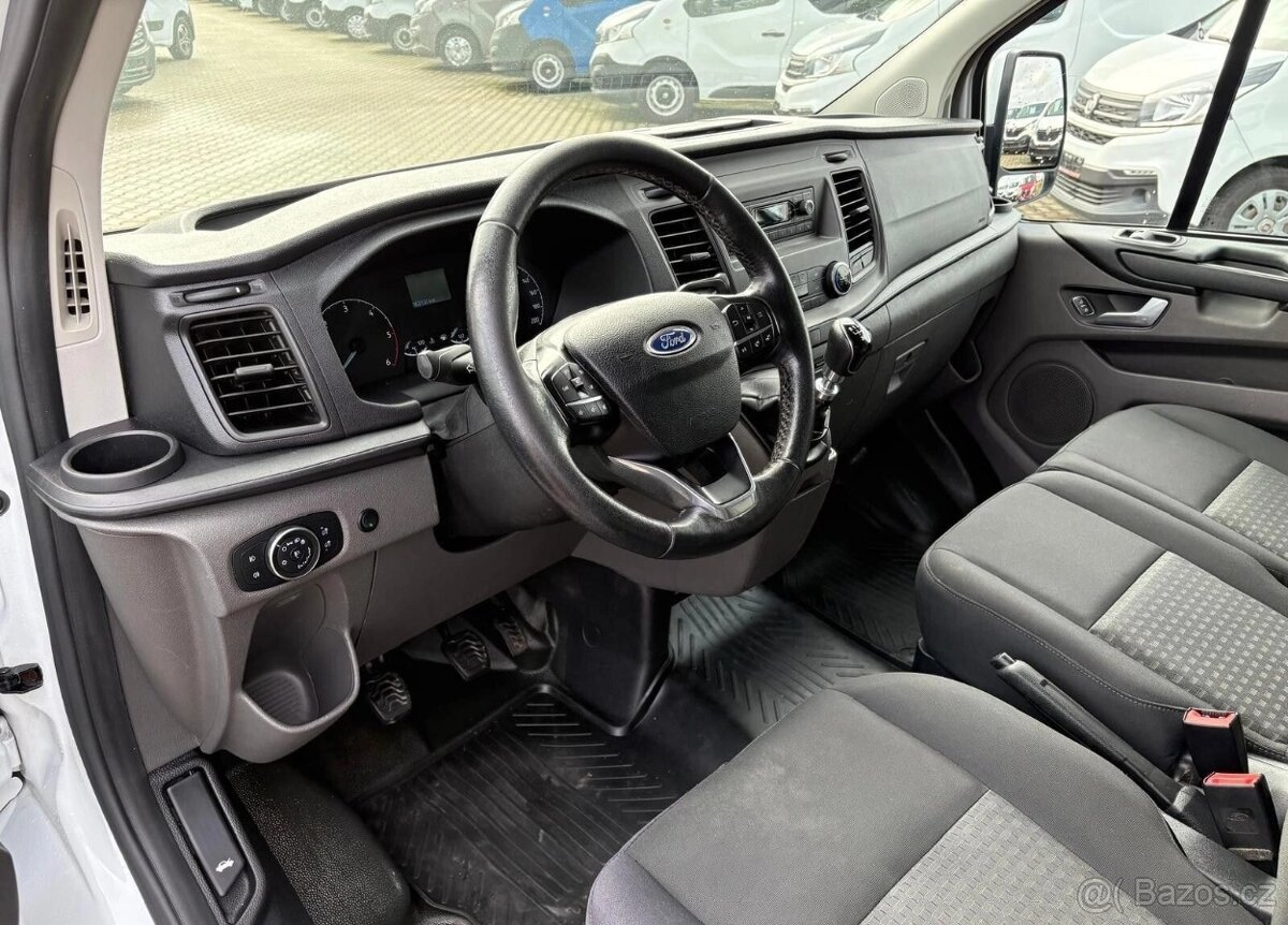 Ford Transit Custom L2H2 2.0TdCi/170koni - 2020 - 15