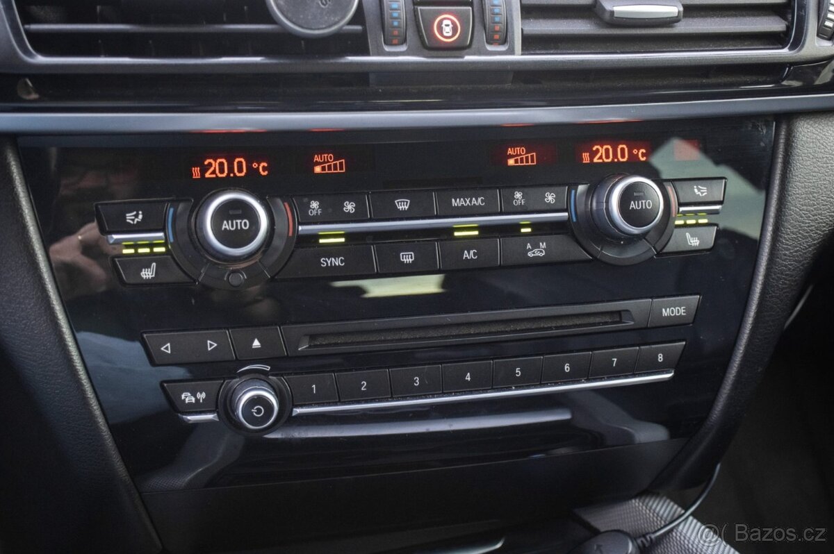 BMW X5 xDrive30d A/T, 190kW (2015) - 15