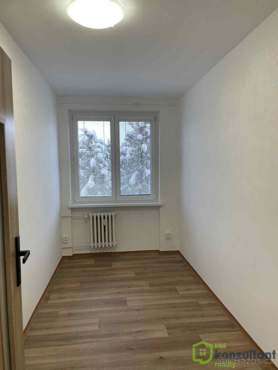 Pronájem prostorného bytu 3+1 s lodžií – 68 m², 3. NP, výtah - 15
