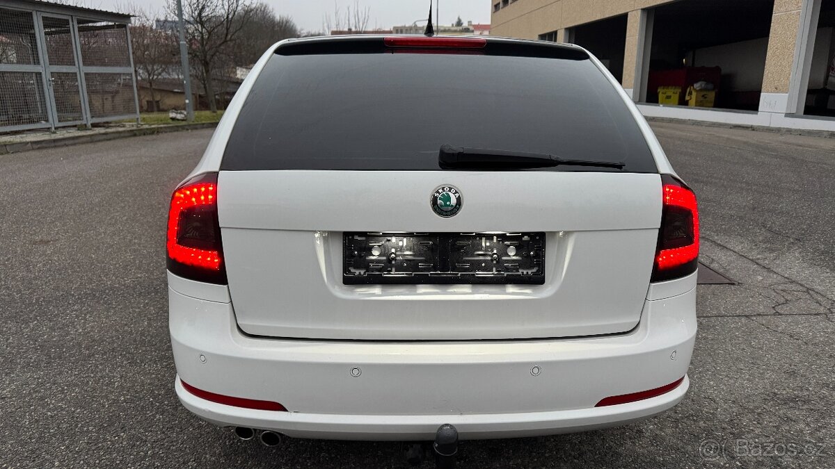 Škoda Octavia RS 2.0TDI 125kW XENON - 15