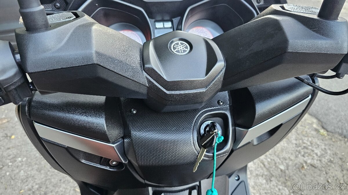 Yamaha X-MAX 250 ABS r.v. 2016 - 15