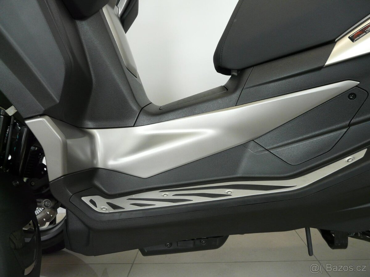 Piaggio MP3 530 Exclusive - 15