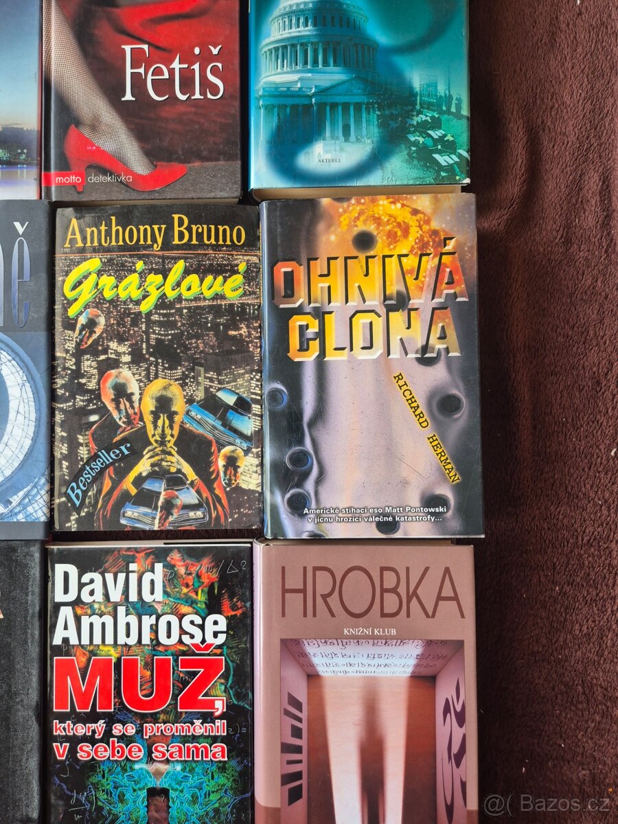 Knihy, thrillery jednotná cena - 15