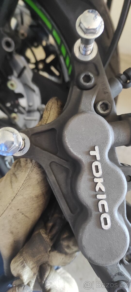 Kawasaki zrx 1100 - 15