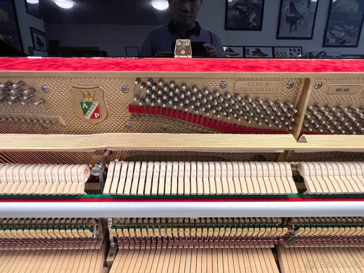 Pianino Petrof opus. 605590 r.v 2006 se zárukou 5 let. - 15