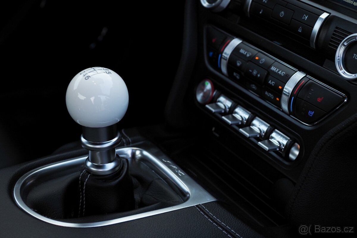 Ford Mustang MACH 1 sběratelský kousek - 15