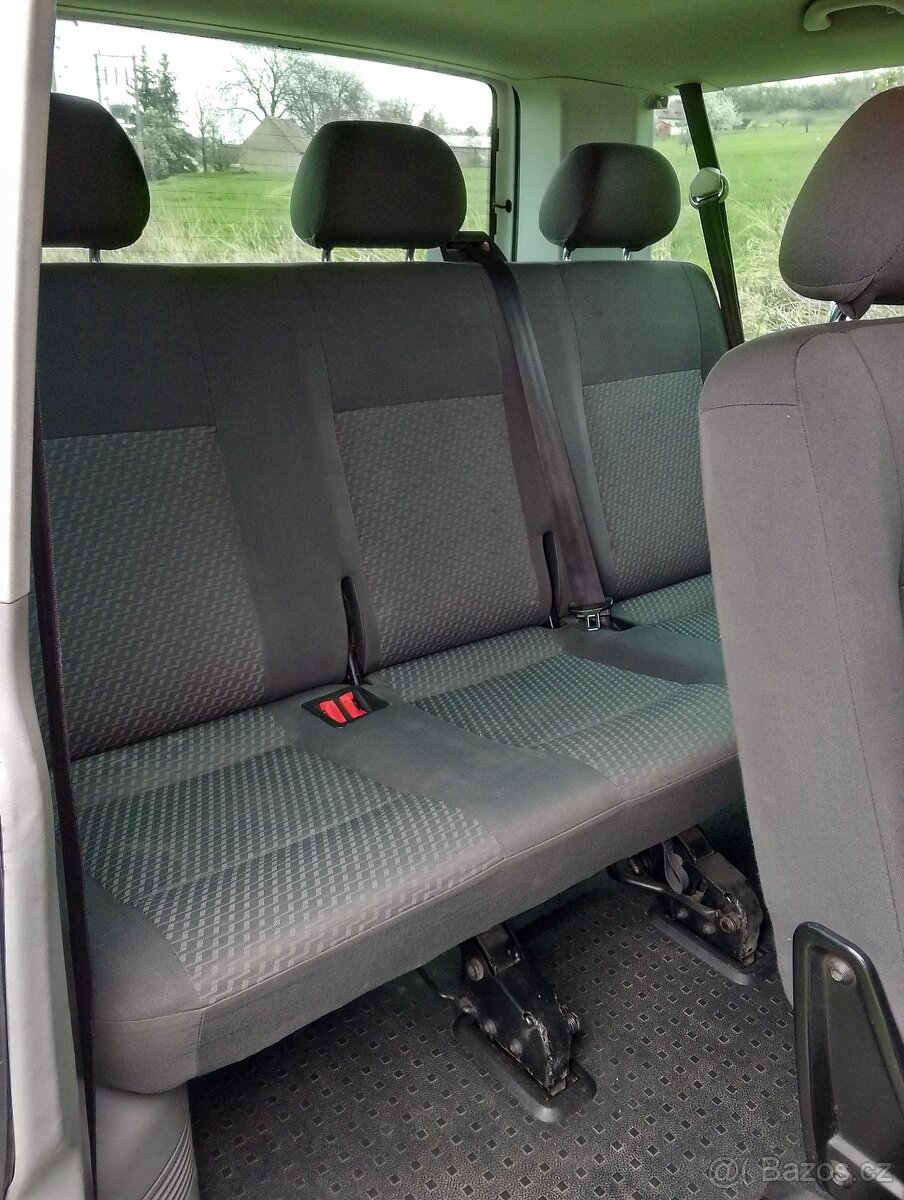 Volkswagen Caravelle 2.0 TDI T5.1 velmi zachovalý - 15