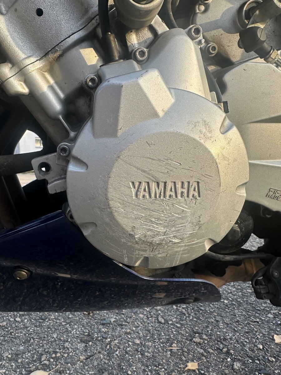 Yamaha Fazer 600 - 15