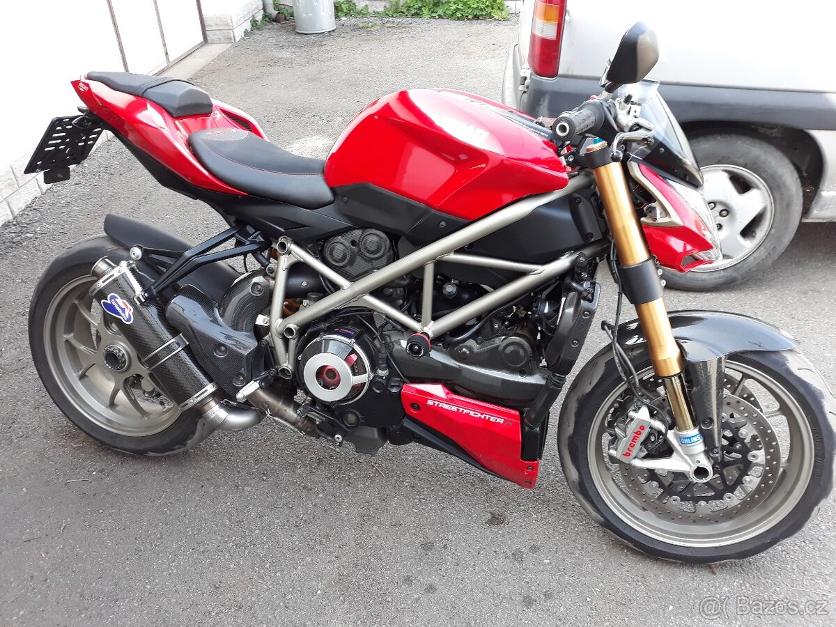 DUCATI STREETFIGHTER 1098S - 15
