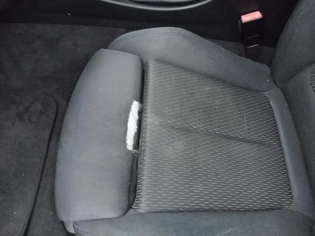 BMW Řada 3, 320 D - 15