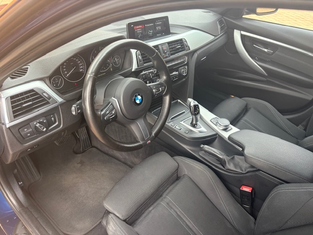 BMW 320D SPORT - 15
