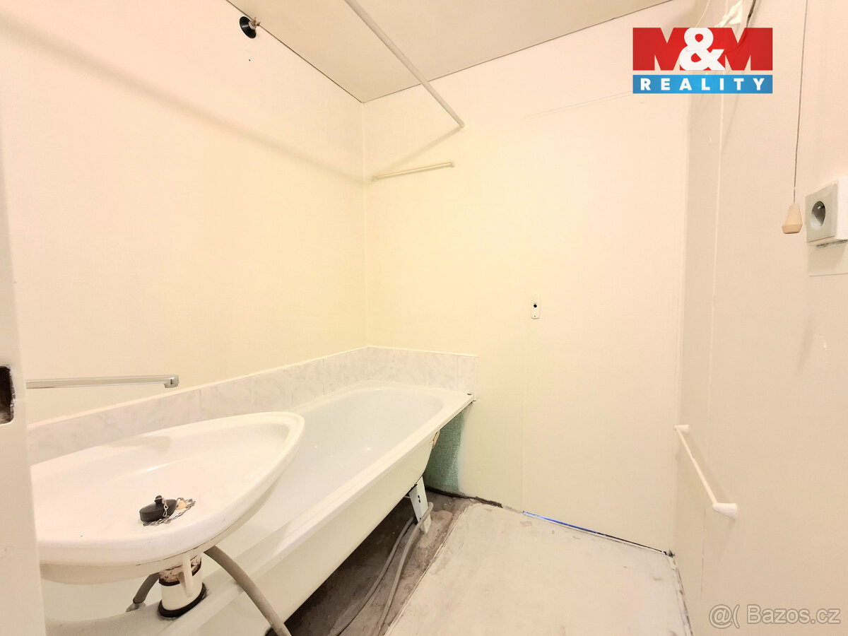 Prodej bytu 3+1, 65 m², Chodov, ul. Smetanova - 15