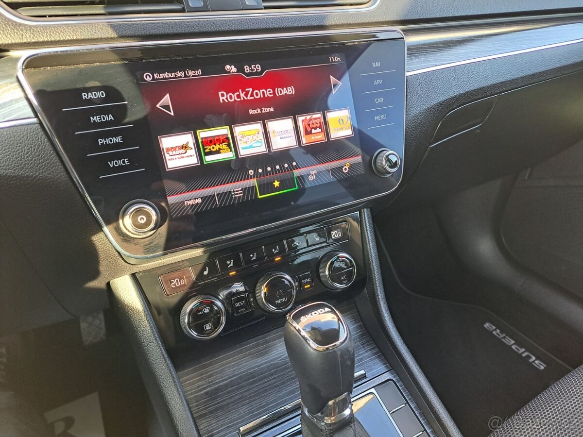 Škoda Superb 1.5 TSI 110kW ZÁRUKA - 15