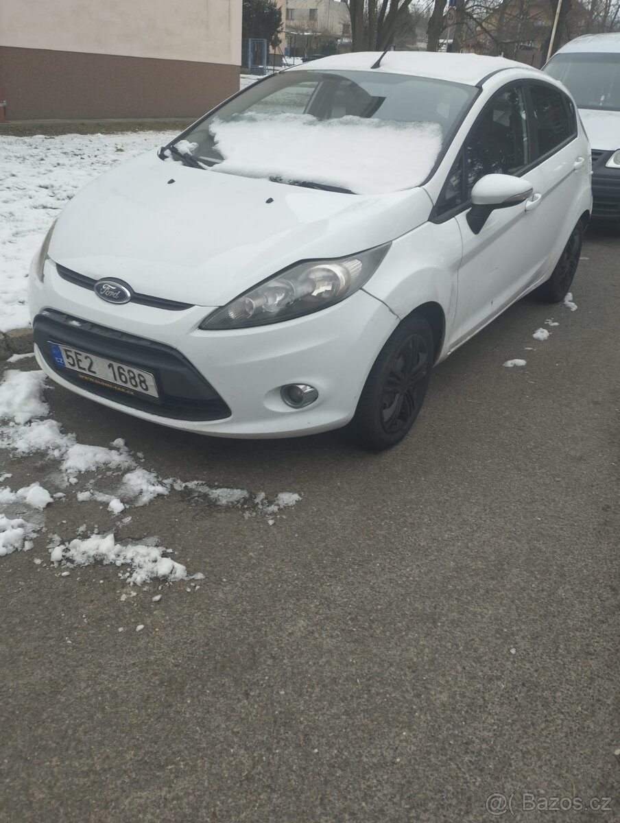 Ford Fiesta - 15