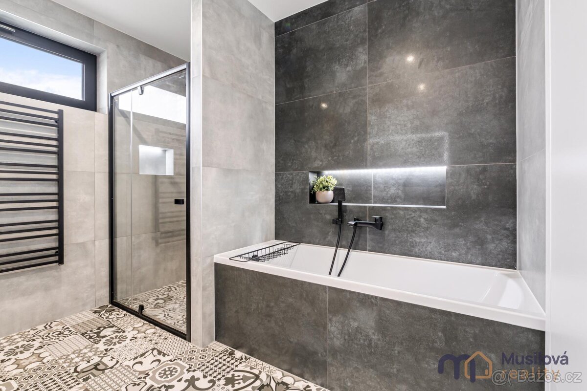 Prodej rodinného domu 82 m2, pozemek 465 m2 - 15