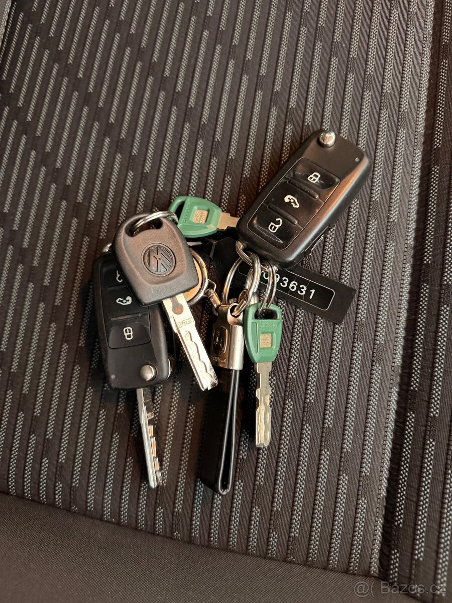 VW Multivan T5.1 Long 2.0 DSG - 15