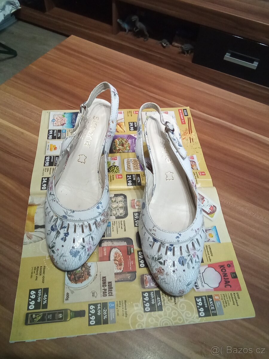 SPORTOVNI OBUV A DAMSKE LODICKY - 15