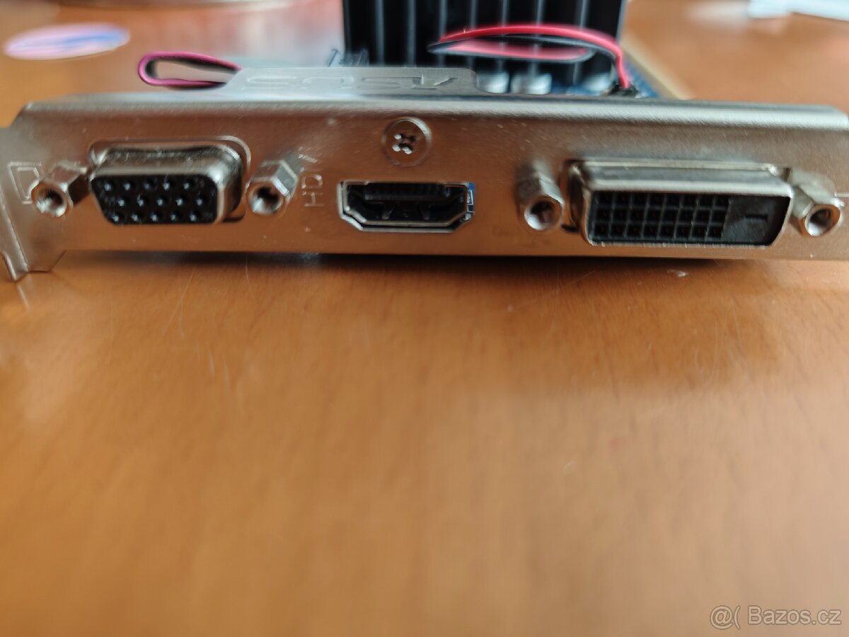 Grafické karty PCI-E plně funkční - 15
