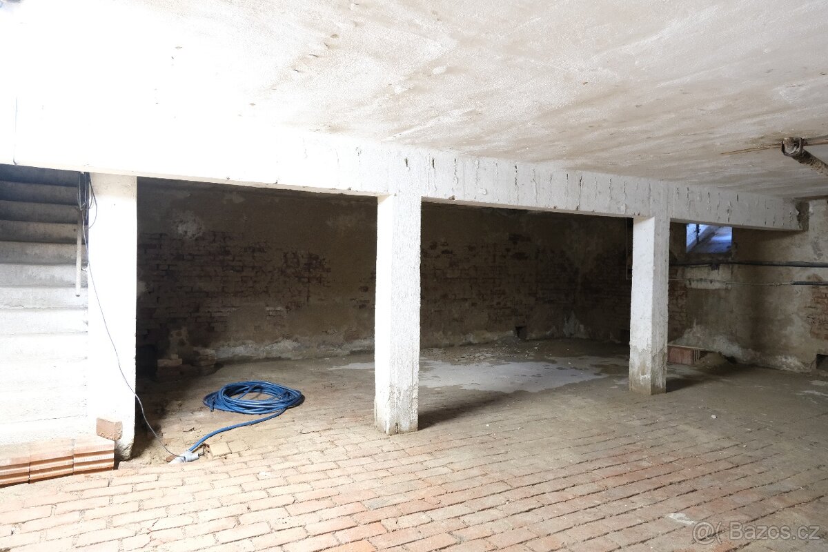 Kramolínský ranč – multifunkční budova - 15