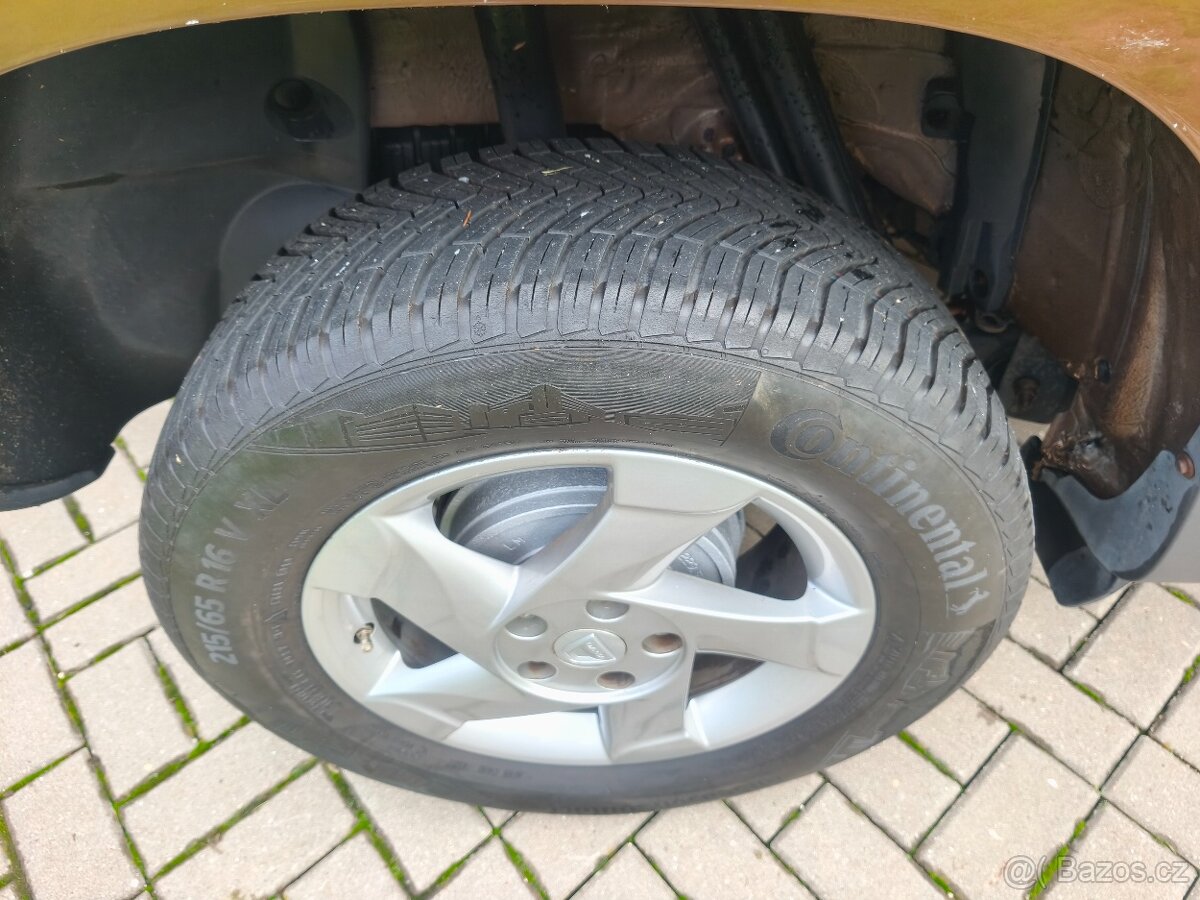 DACIA DUSTER 1.6i 77kW-1MAJITEL-142TIS.KM-VÝBAVA - 15