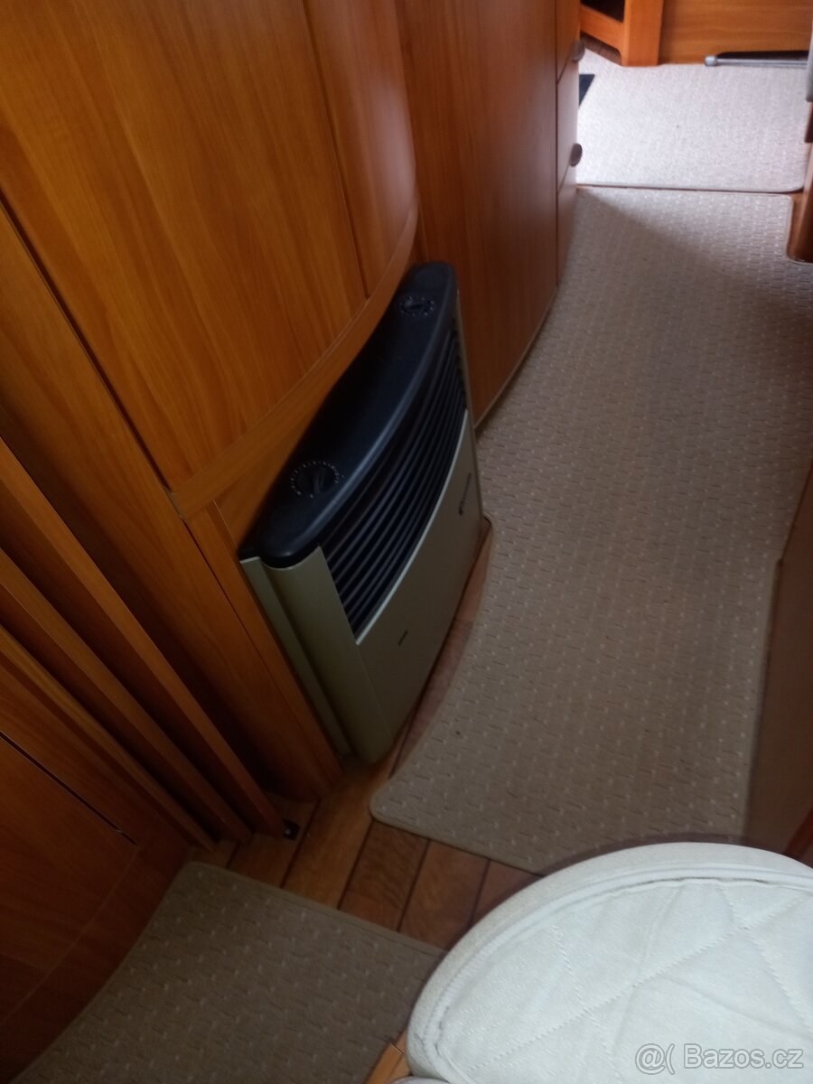 Prodám karavan HOBBY EXCELLENT 500 KMFE - 15