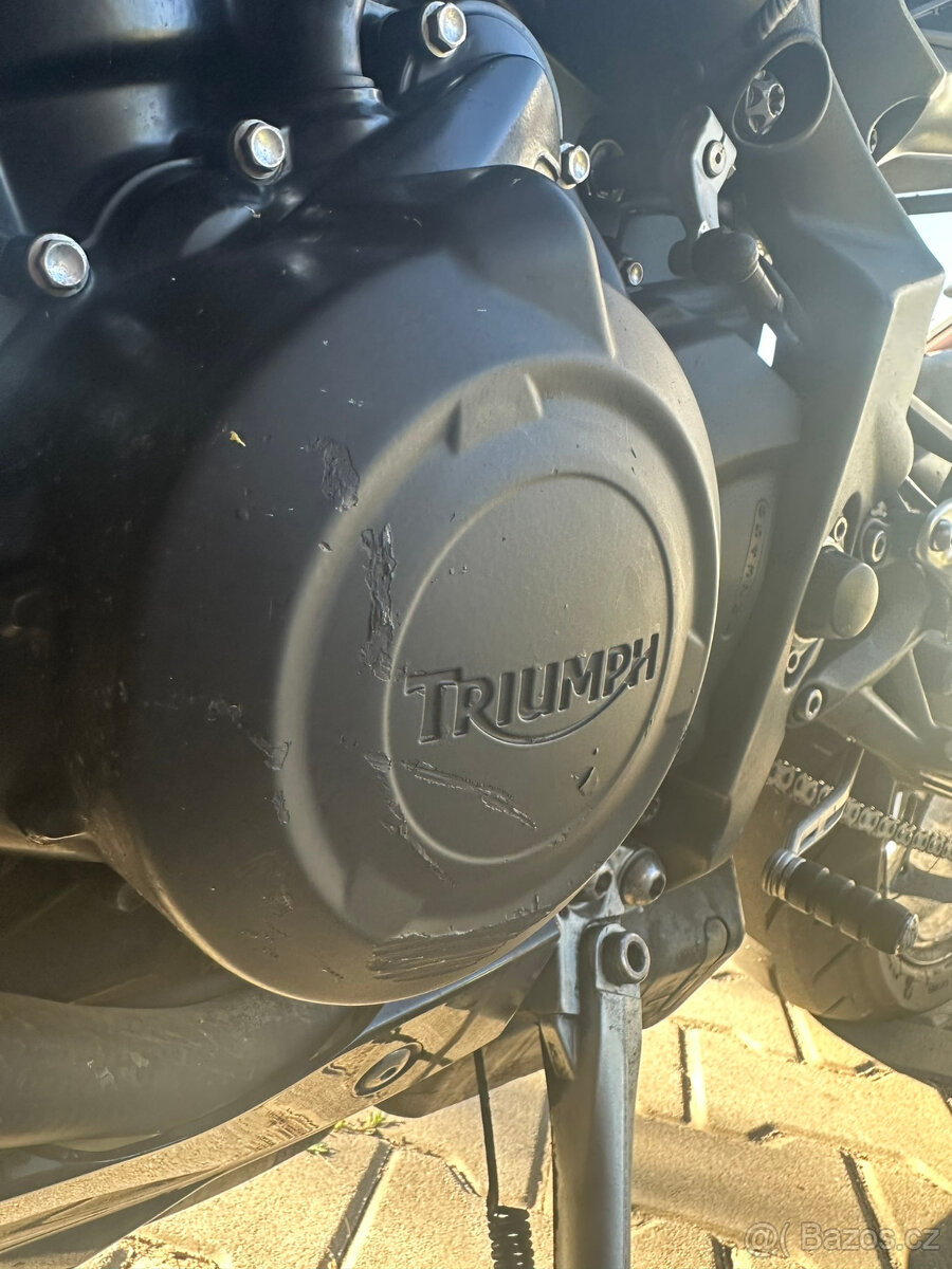 Triumph Street Triple 675 2014 | Nové pneu S22, QuickShifter - 15